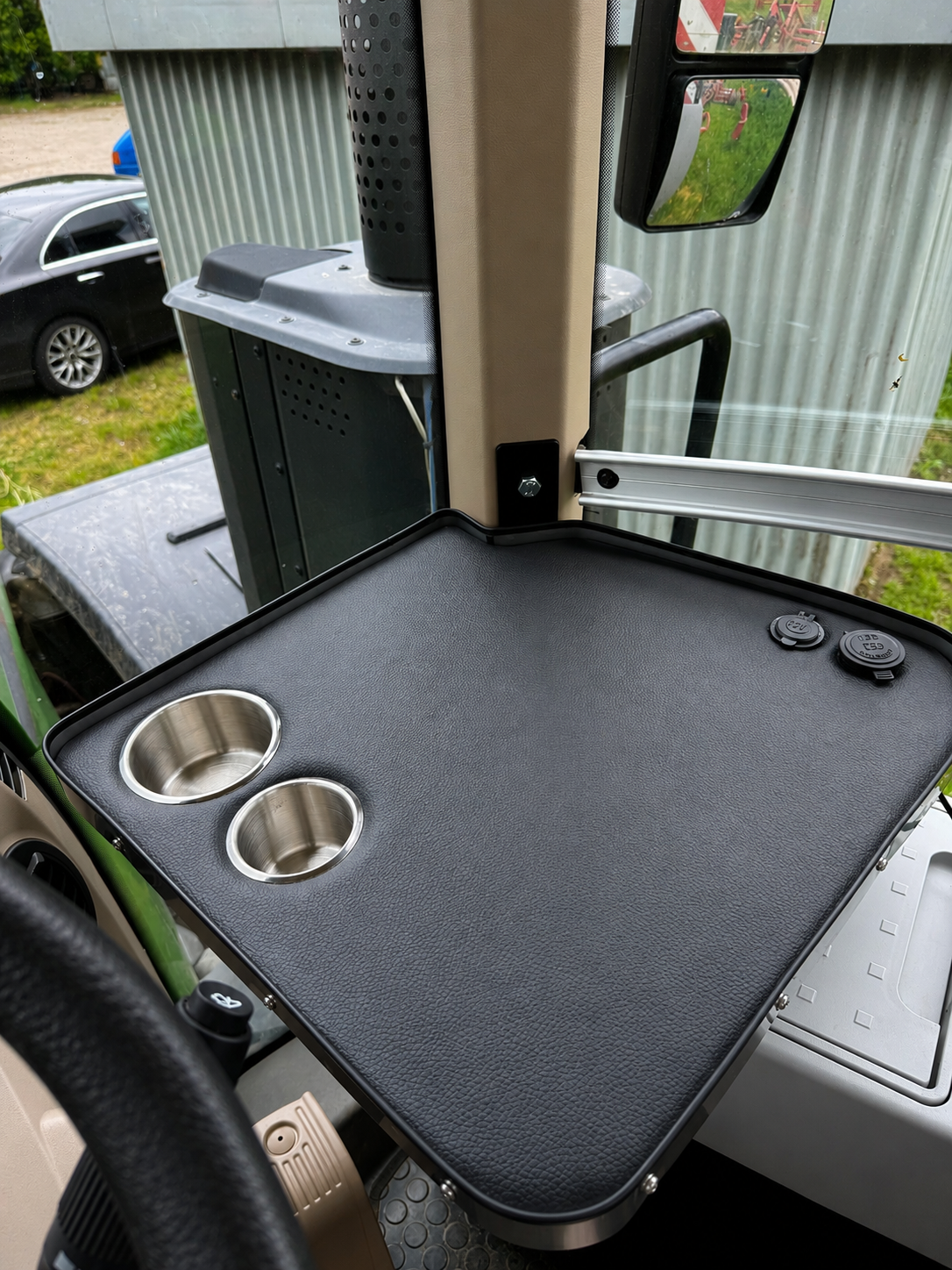 Agrishelf Fendt 1000 front