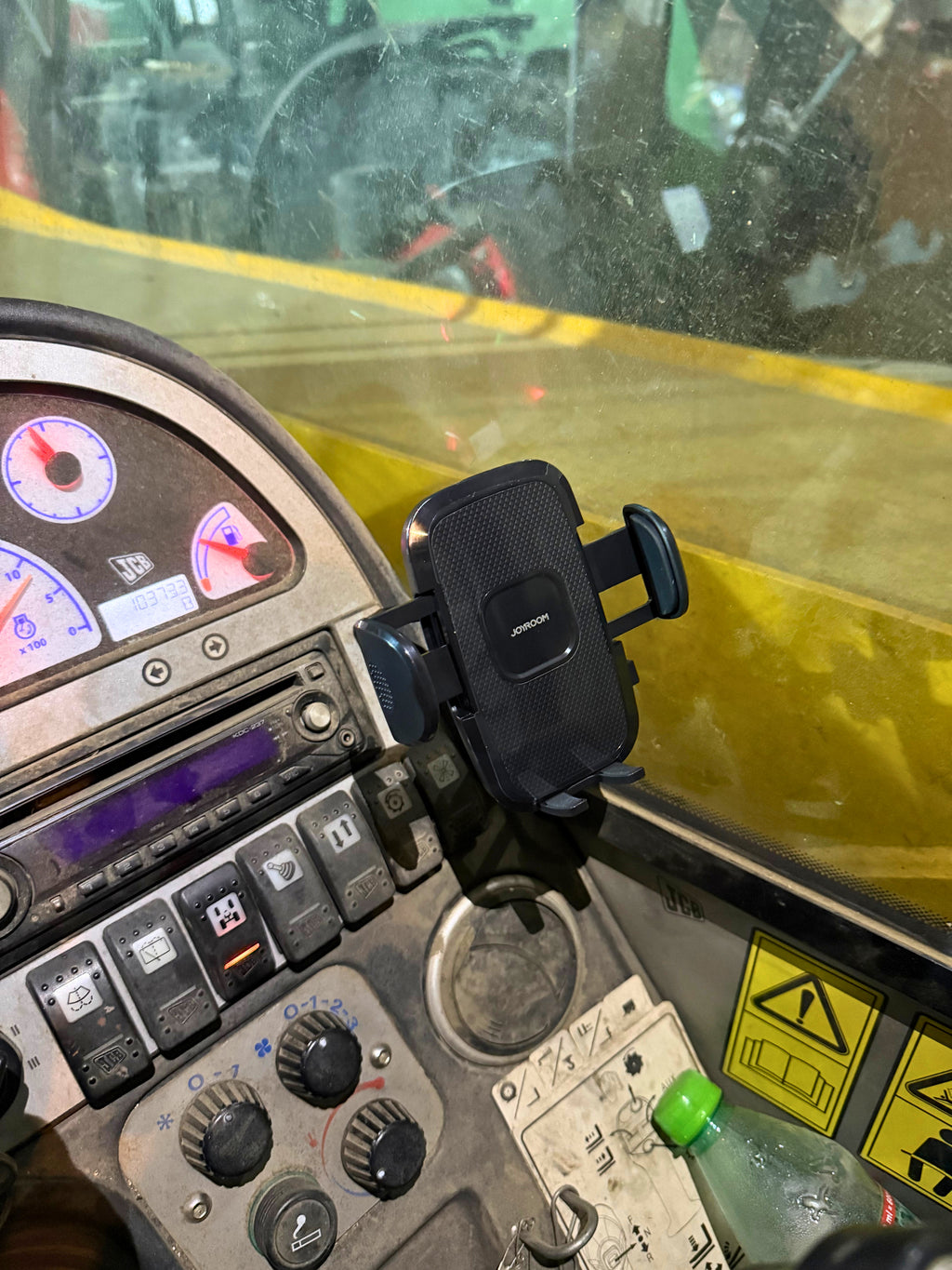 JCB No monitor 2
