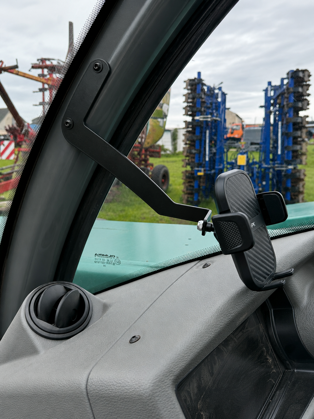 Kramer Telehandler 2