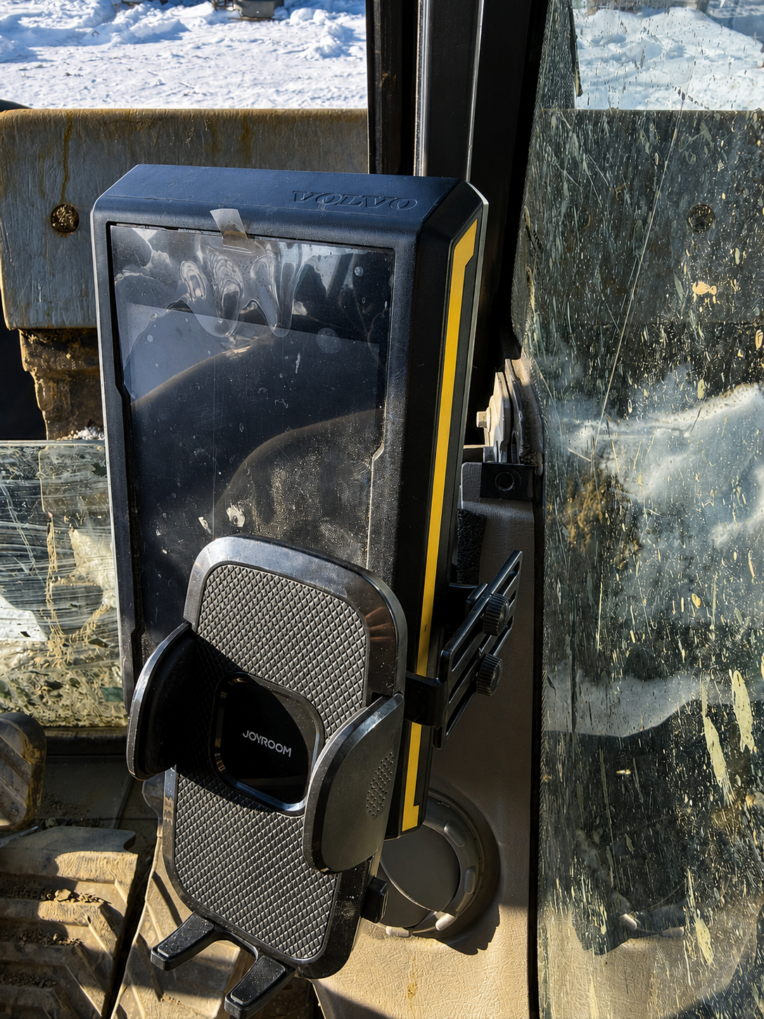 Volvo Excavators Monitor Standard Phone Holder